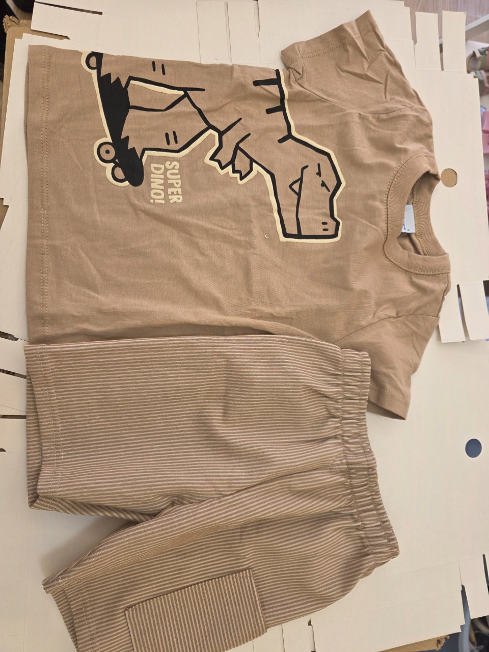 CONJUNTO CAMISETA/BERMUDA Cor 01332 Tam 3